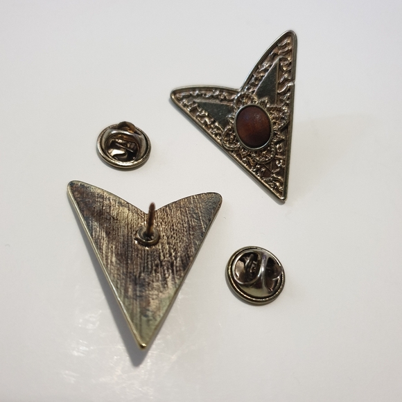 Collar Tips - Picture 2 of 2